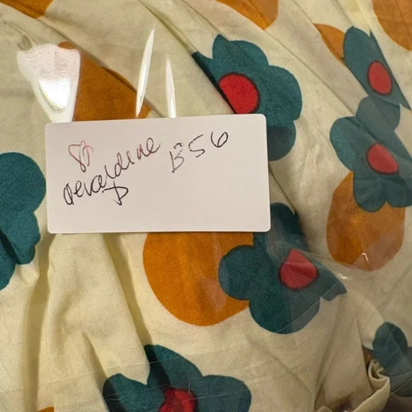 Elegant Floral Maxi Dress in Cream and Orange - Picture 6 of 6